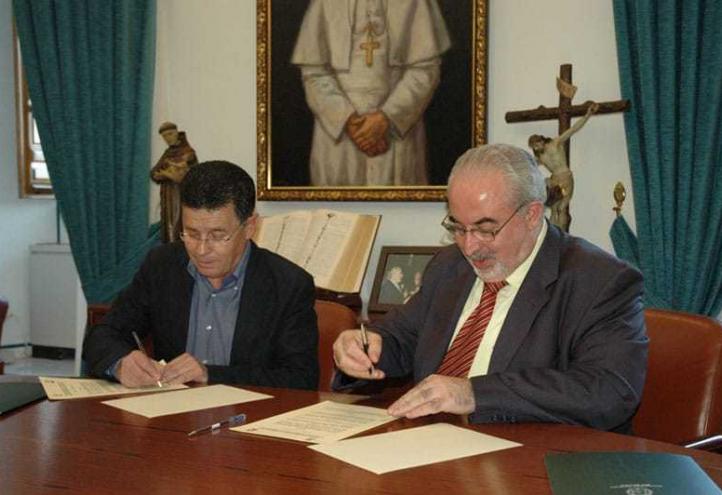 La UCAM suscribe un convenio con el Colegio de Aparejadores de Almería