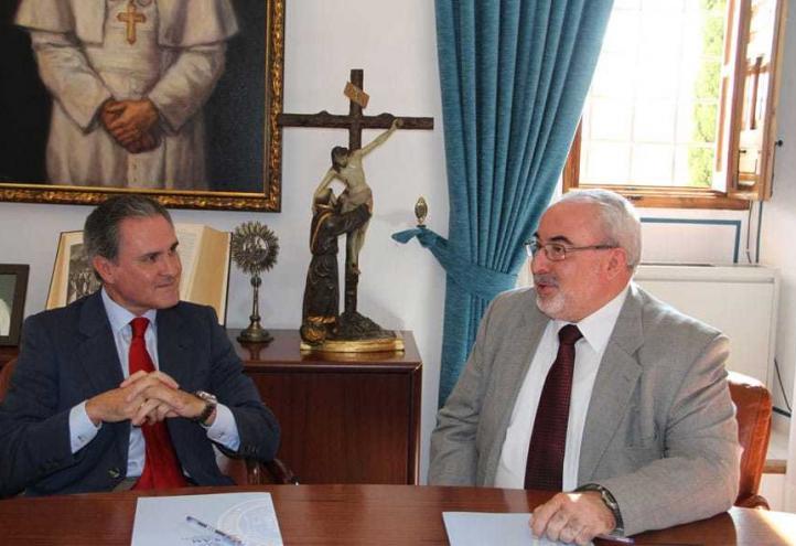 La UCAM y Banco Santander aúnan sus fuerzas