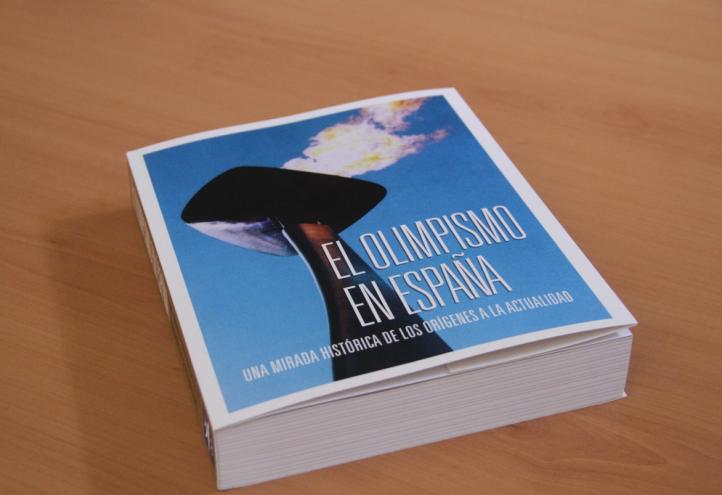 La UCAM participa en el libro ‘El Olimpismo en España’, promovido por la Fundación Barcelona Olímpica