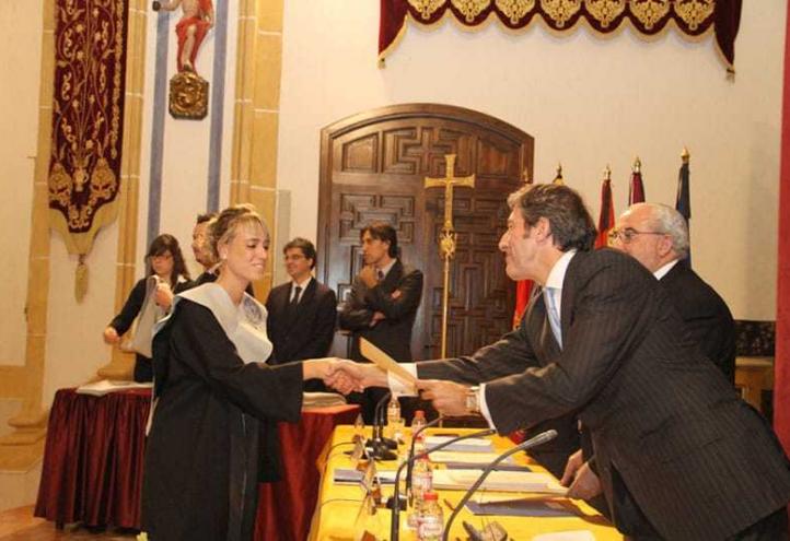 Los comunicadores de la UCAM reciben sus Becas y Diplomas