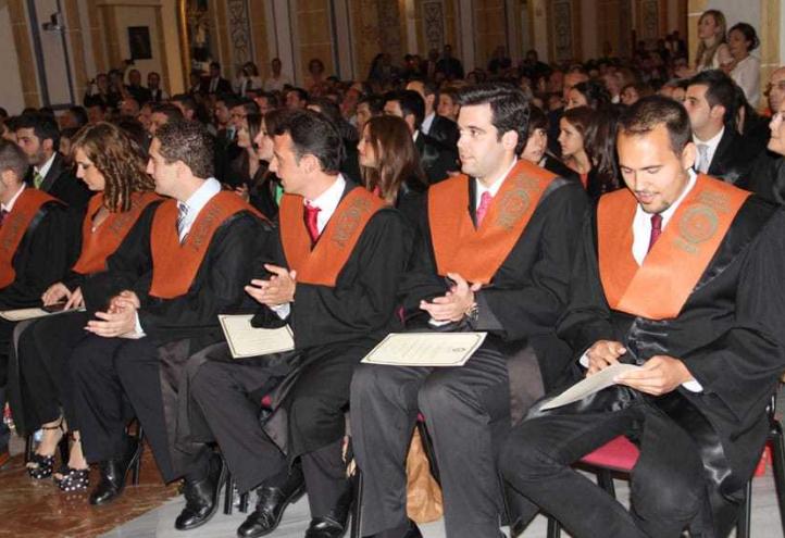 Los ingenieros de Edificación de la UCAM reciben sus Becas y Diplomas acreditativos