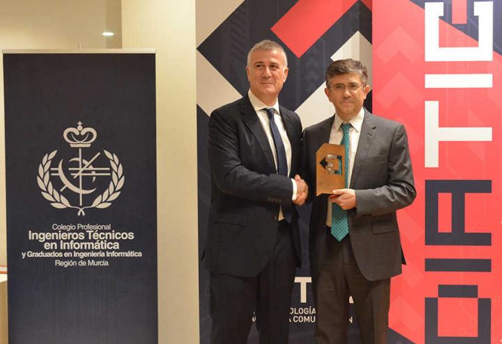 Los Informáticos premian a la UCAM por su innovación en simulación clínica aplicada a Medicina