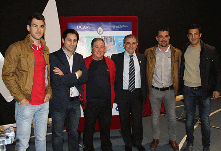 Los olímpicos del UCAM Athleo Cieza y su entrenador, juntos por primera vez