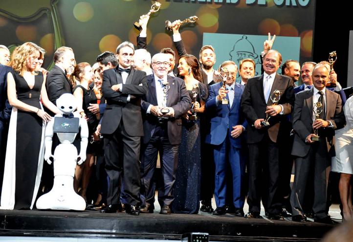 José Luis Mendoza recibe la Antena de Oro de la Asociación Nacional de Profesionales de RTV