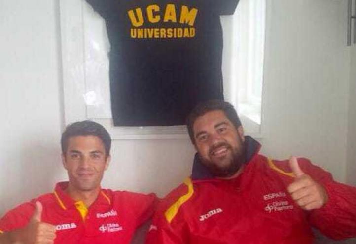Doble medalla con sello UCAM