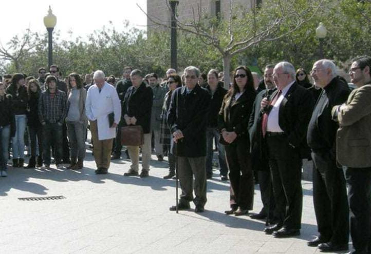 Minuto de silencio por las víctimas del terrorismo