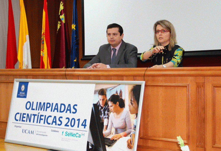 Estrella Núñez: “La UCAM quiere difundir el espíritu científico e investigador entre los jóvenes”