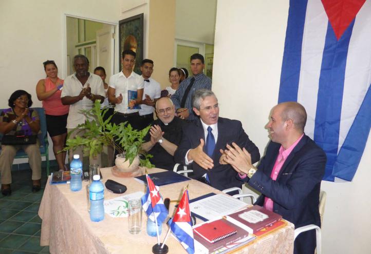 La UCAM refuerza su compromiso con Cuba de la mano de sociedades científicas y populares de La Habana