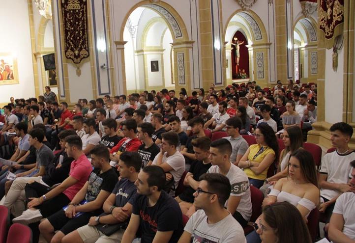 Las Facultades de Deporte, CC de la Empresa, Danza, Comunicación y Enfermería reciben a sus nuevos estudiantes