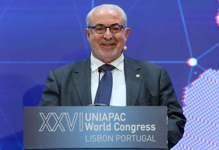 “Desde las empresas debemos contribuir a la mejora del desarrollo económico, social y cultural”