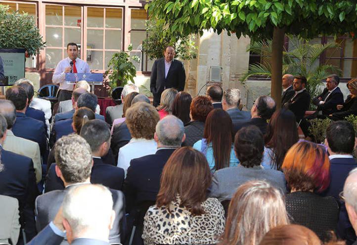 Presentación de la Cátedra de Responsabilidad Social Corporativa, dirigida por Víctor Meseguer
