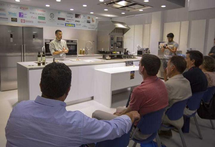 El aceite de oliva, entre los cinco productos más importantes de la industria alimentaria