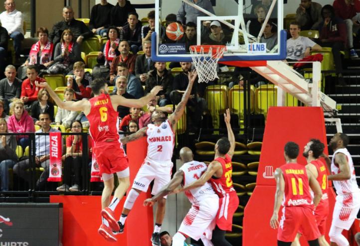 El UCAM Murcia CB cae ante el innvicto AS Monaco