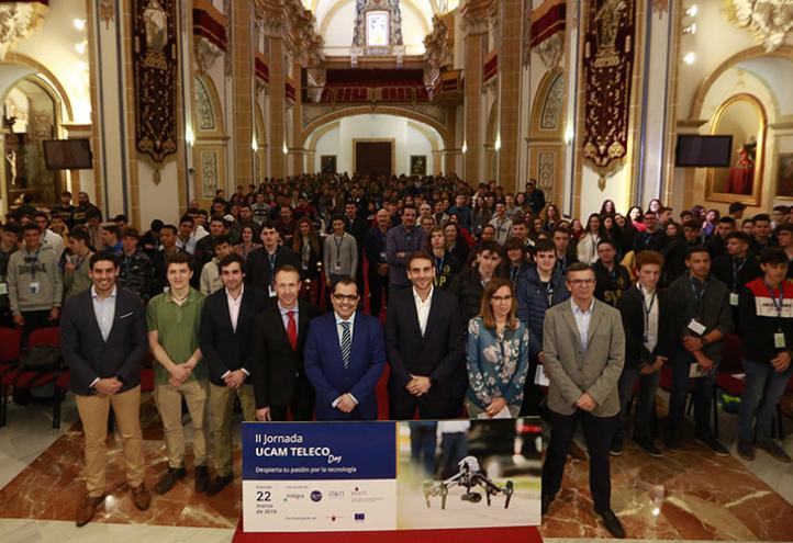 Cerca de 500 estudiantes se ilusionan con las nuevas tecnologías