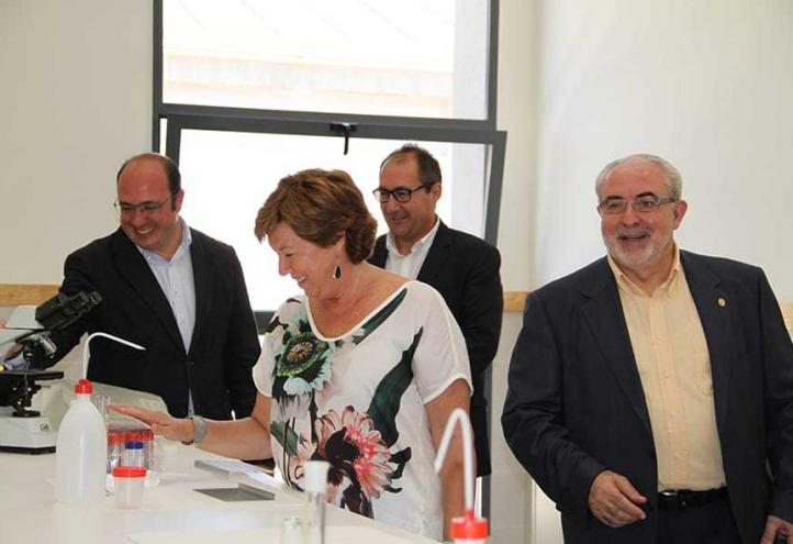 El consejero de Educación y la alcaldesa visitan el nuevo Campus de la UCAM en Cartagena
