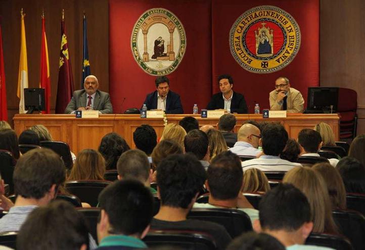 El Instituto Atlántico de Gobierno visita la UCAM