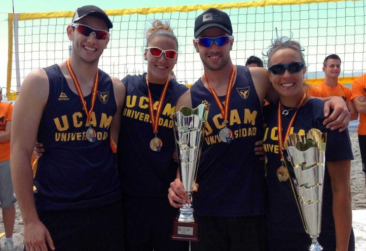 Dos medallas más para la UCAM en voley playa