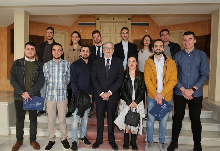 El Consejo de Estudiantes de la UCAM reclama en la Asamblea Regional que no se impida el desarrollo de esta universidad