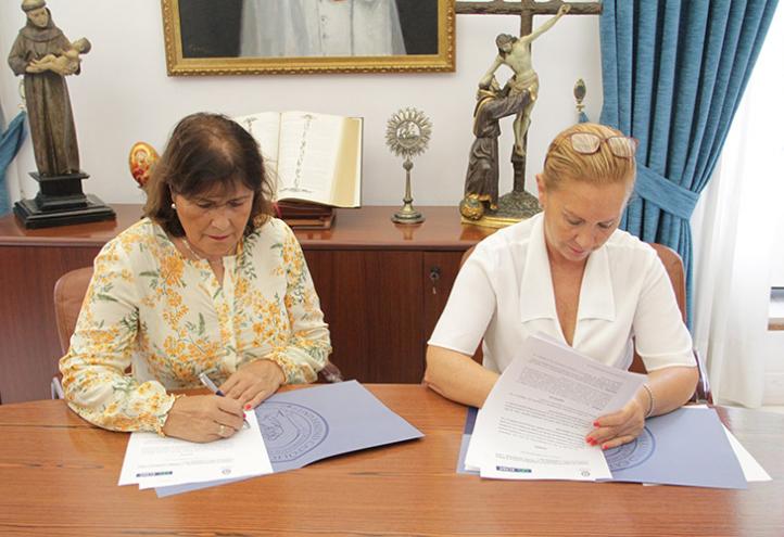 La UCAM firma un convenio con ALVAC para la creación de una cátedra en seguridad vial