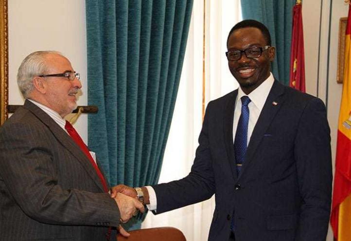 Un total de 36 profesionales guineanos especializarán su formación en la UCAM