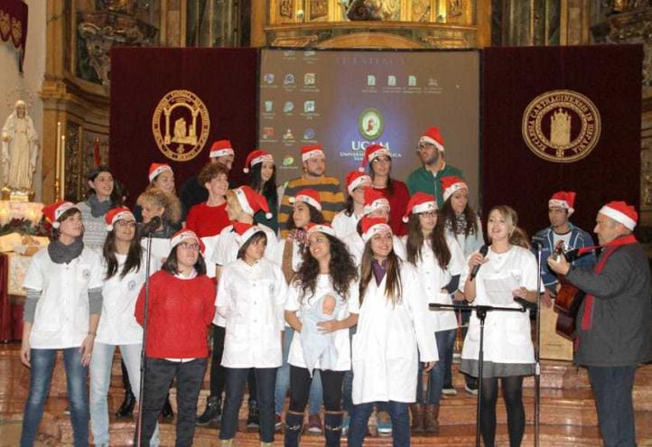 La UCAM le canta a la Navidad