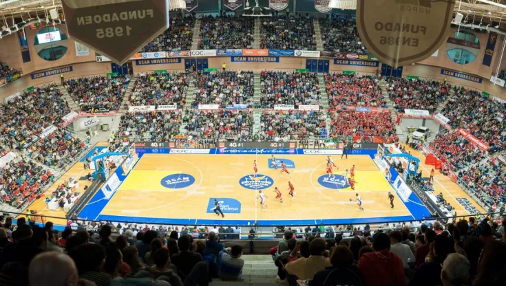 Partido del UCAM Murcia CB contra el Unicaja en el Palacio de Los Deportes de Murcia.