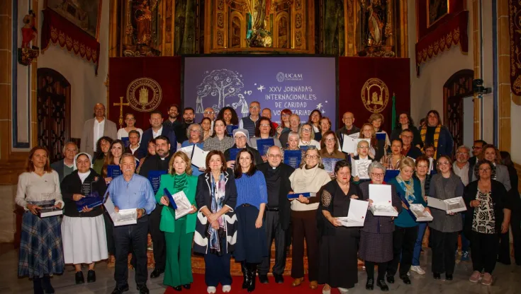 Foto de familia en la clausura de las XXV Jornadas Internacionales de Caridad y Voluntariado