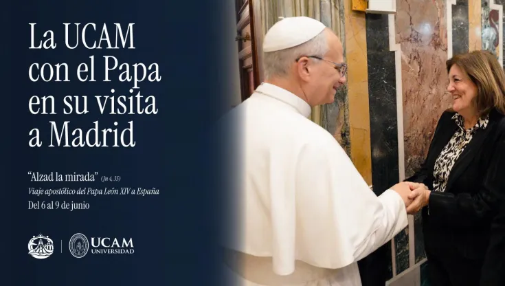 León XIV en su primer encuentro con María Dolores García, presidenta de la UCAM