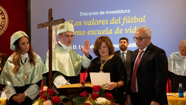 Uno de los momentos más emotivos de la ceremonia ha sido cuando el seleccionador nacional de fútbol ha judaro su nombramiento 