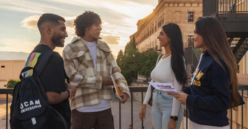 Forbes sitúa a la UCAM entre las 25 mejores universidades de España ...